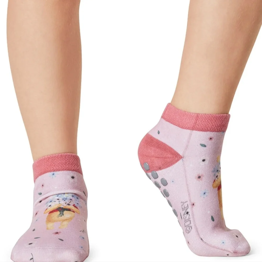 Tavi Noir Disney Winnie The Pooh 2 Pairs Kids Tiny Soles Grip Socks Age 4-6 NWT